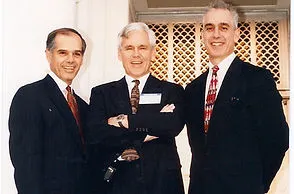 Photo of Carlos Alvarez, Plaintiff Lawyer