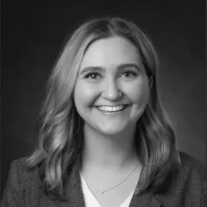 Photo of Holly Vanostran, Plaintiff Lawyer