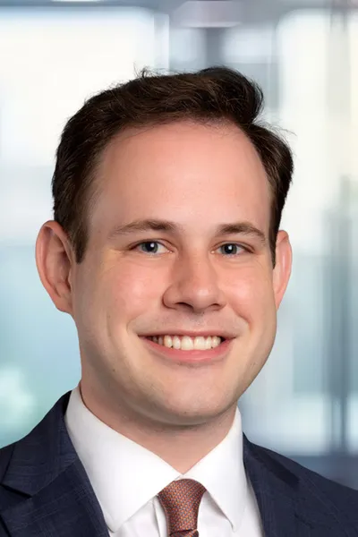 Photo of Evan I. Long, Defendant Lawyer