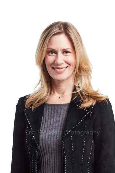 Photo of Lisa Stone, Defendant Lawyer