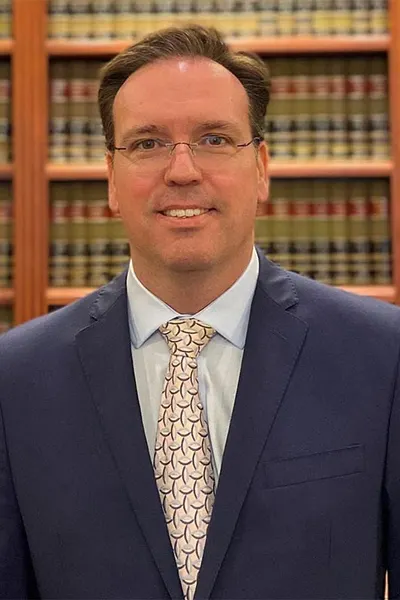 Photo of Daniel Ian Gelinas, Plaintiff Lawyer