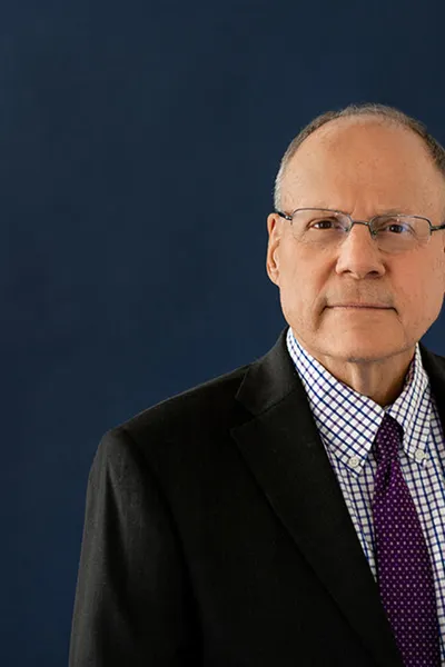 Photo of Robert Warner, Defendant Lawyer