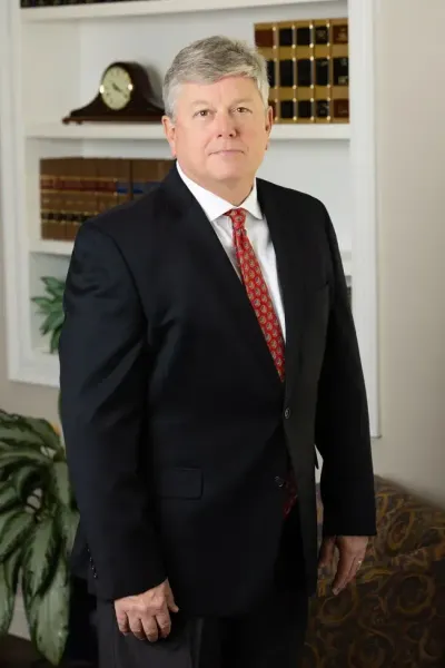 Photo of Geoffrey Laderer Jones, Defendant Lawyer