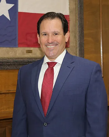 Photo of James William Veale, Defendant Lawyer