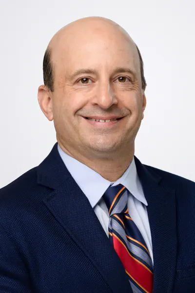 Photo of Lenson Kevin Lee, Plaintiff Lawyer