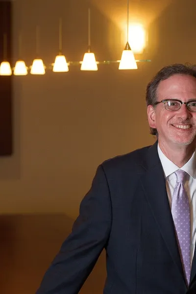 Photo of Douglas R. Henry, Plaintiff Lawyer