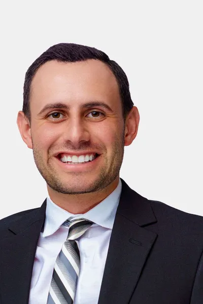 Photo of Peter Gabriel Dourvetakis, Plaintiff Lawyer