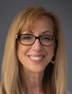 Photo of Leslie A. Peters, Plaintiff Lawyer