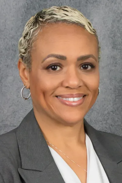 Photo of Trina Saunders, Defendant Lawyer