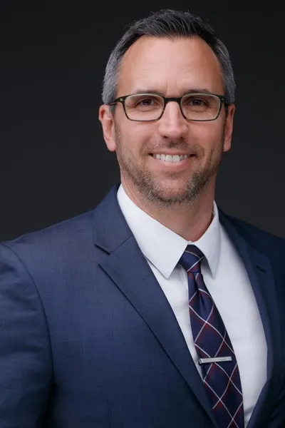 Photo of Eric A. La Guardia, Plaintiff Lawyer