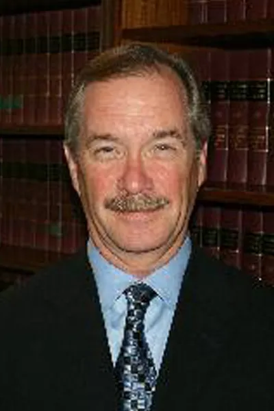 Photo of Stephen T. Rabaut, Defendant Lawyer