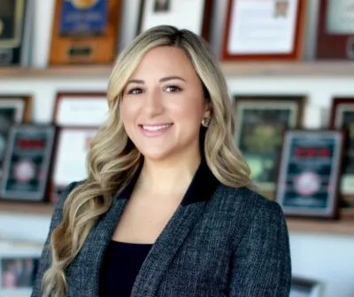 Photo of Jennifer Ivett Montemayor, Plaintiff Lawyer