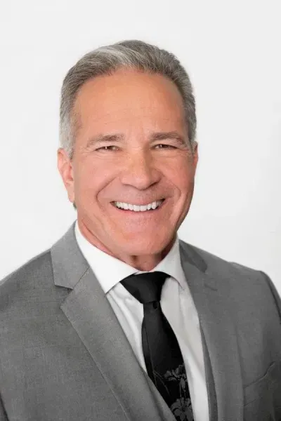 Photo of Lloyd W. Baker, Plaintiff Lawyer