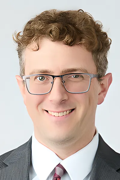 Photo of Alexander William Heritier, Defendant Lawyer