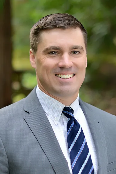 Photo of Cameron Douglas Raymond, Plaintiff Lawyer