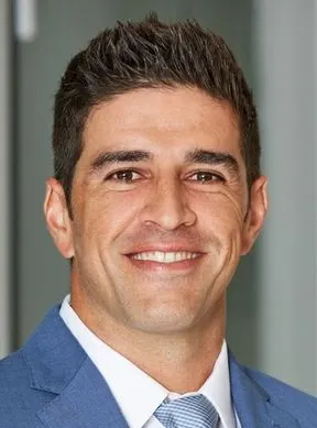 Photo of Manny Lorenzana, Plaintiff Lawyer