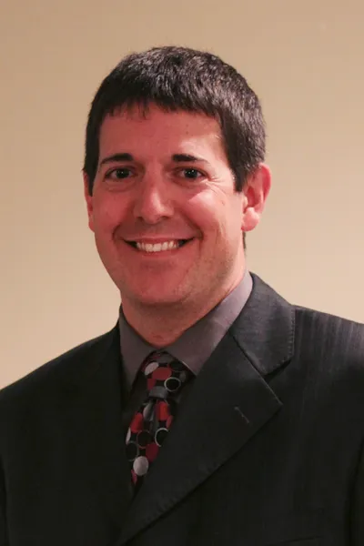 Photo of Eric M. Oliver, Defendant Lawyer