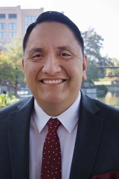 Photo of Efrain Torres, Defendant Lawyer