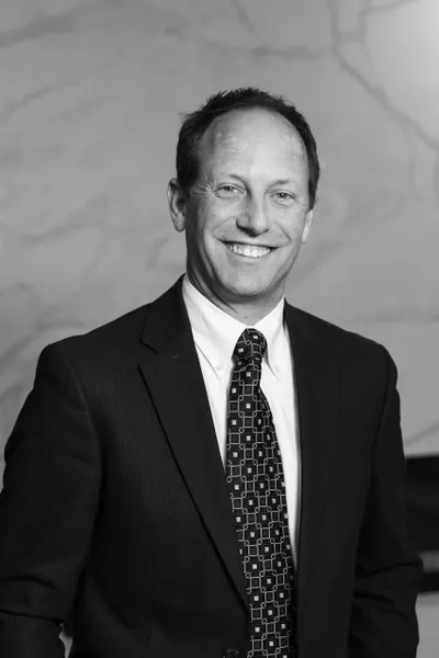 Photo of Ian M. Redmond, Plaintiff Lawyer