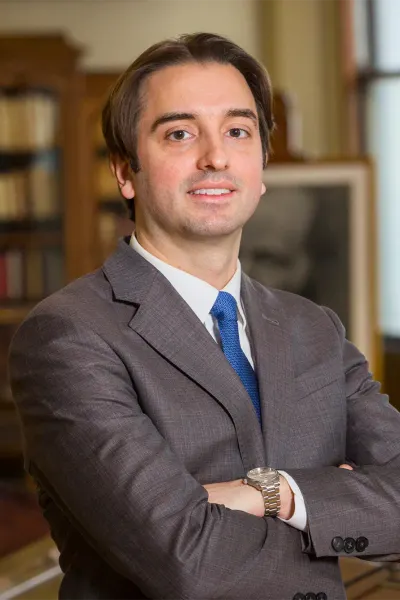 Photo of George Z. Sakellariou, Plaintiff Lawyer