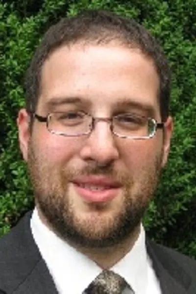 Photo of Julius L. Besser, Defendant Lawyer