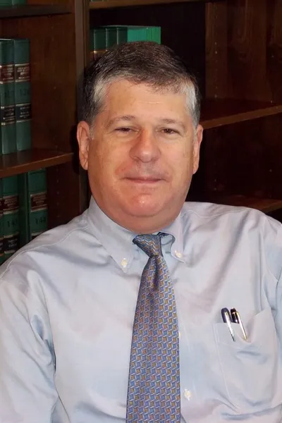 Photo of Robert E. Levin, Defendant Lawyer