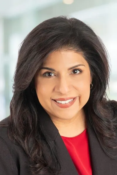Photo of Laura E. De Santos, Defendant Lawyer