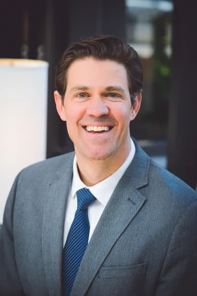 Photo of Dan Alan Akenhead, Plaintiff Lawyer