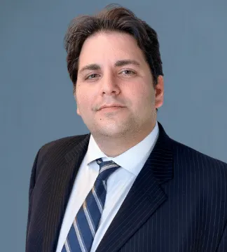 Photo of Robert L. Peresich, Plaintiff Lawyer