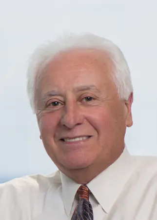 Photo of Thomas R. Ray, Plaintiff Lawyer