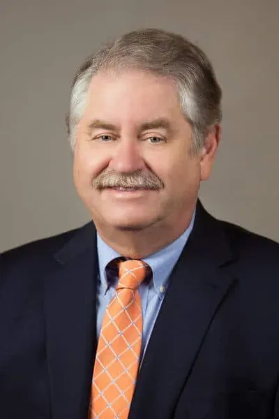 Photo of Bruce L. Roberts, Plaintiff Lawyer
