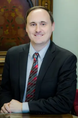 Photo of Robert E. Girvan, Plaintiff Lawyer