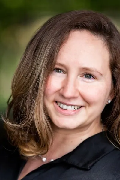 Photo of Robin Forsythe, Defendant Lawyer