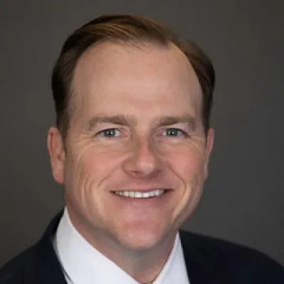 Photo of Andrew Poppelwell, Defendant Lawyer