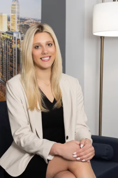 Photo of Alexis Gadzinski, Plaintiff Lawyer