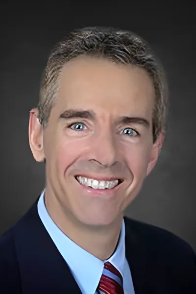 Photo of Russell Warren Lewis, Plaintiff Lawyer