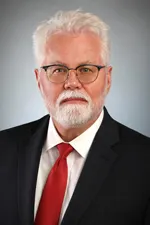 Photo of Dennis J. Graber, Defendant Lawyer