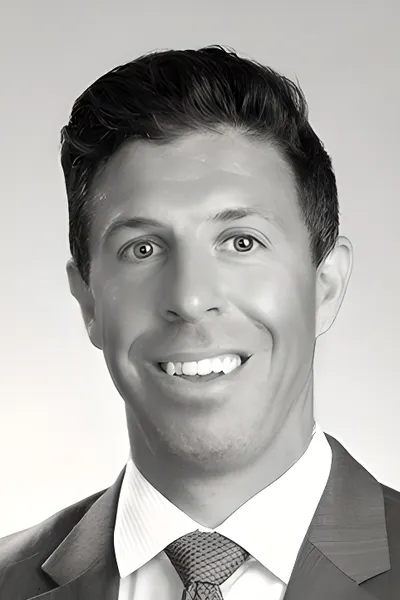 Photo of Javier F. Flores, Plaintiff Lawyer