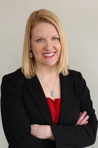 Photo of Lindsey Vanhooser Sherwood, Plaintiff Lawyer