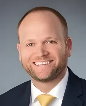 Photo of Dustin Spencer Mccrary, Defendant Lawyer