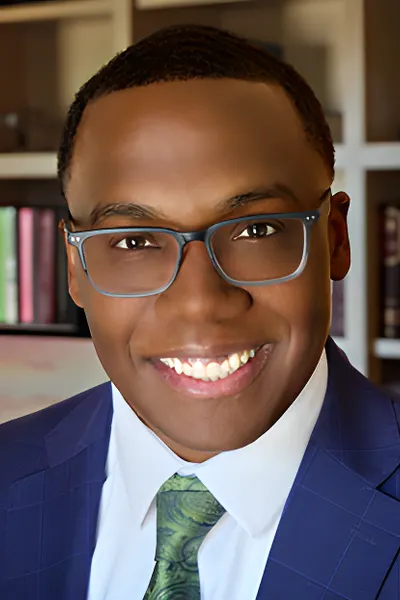Photo of Booker Khan, Plaintiff Lawyer