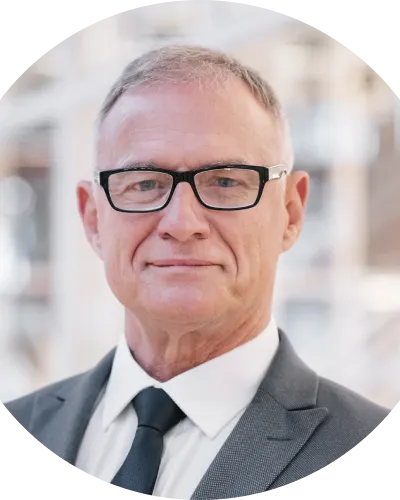 Photo of William P. Hackett, Defendant Lawyer