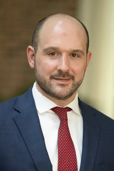 Photo of Eric A. Veres, Plaintiff Lawyer