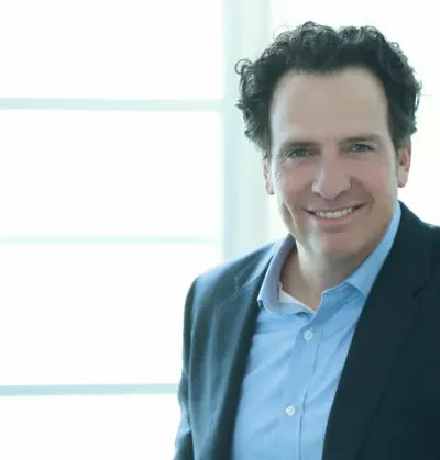 Photo of Arlyn G. Crow, Plaintiff Lawyer