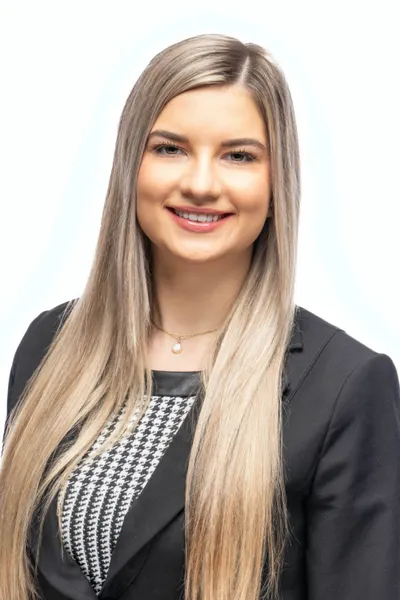 Photo of Sarah Dika Dika, Defendant Lawyer