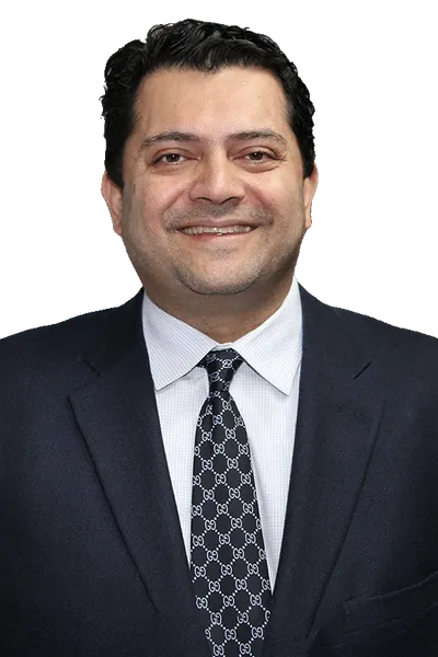 Photo of Roger Arash Farahmand, Plaintiff Lawyer