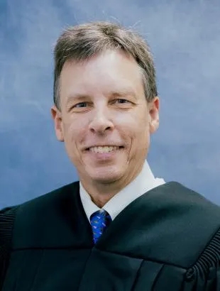Photo of Mark Alan Skipper, Defendant Lawyer