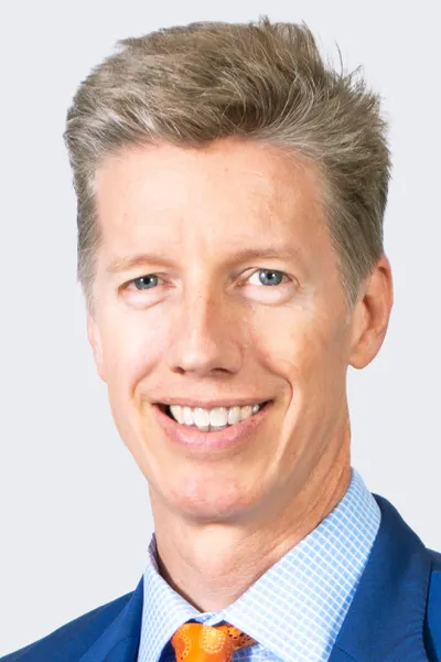 Photo of Michael Holt, Defendant Lawyer
