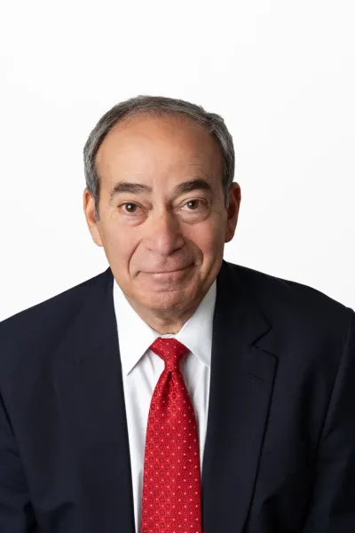 Photo of Dennis E. Abrams, Plaintiff Lawyer