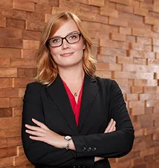Photo of Carrie Savage, Defendant Lawyer